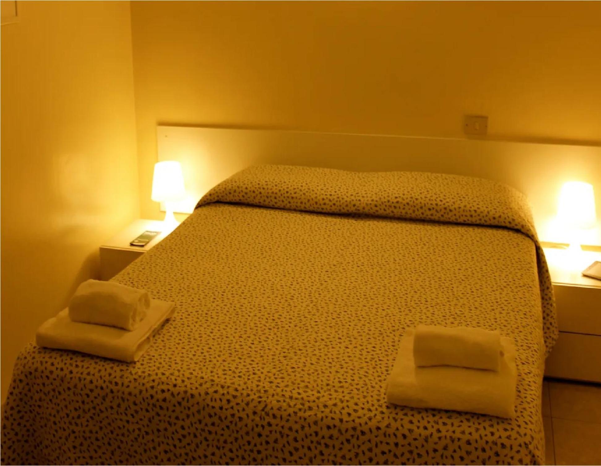 Affitti Only Sleep Bagno Privato Lägenhet Parma Exteriör bild
